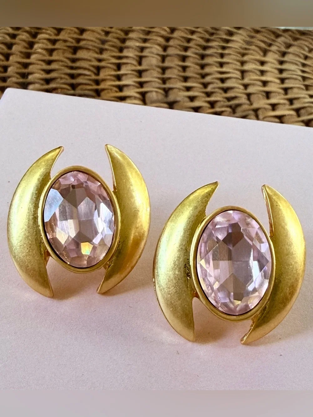 OSCAR DE LA RENTA Lt. Rose Pink/Gold  Crystal Earrings ✨SIGNED✨Post Back